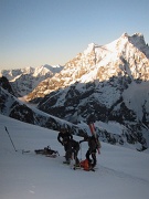  on se prepare pour passer la vire de Monêtier